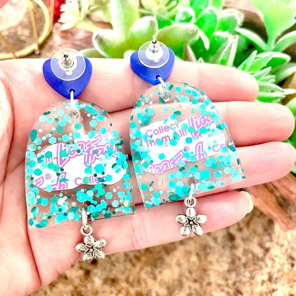 Lisa Frank Raccoon Acrylic Sticker Earrings - Picture 5 of 5